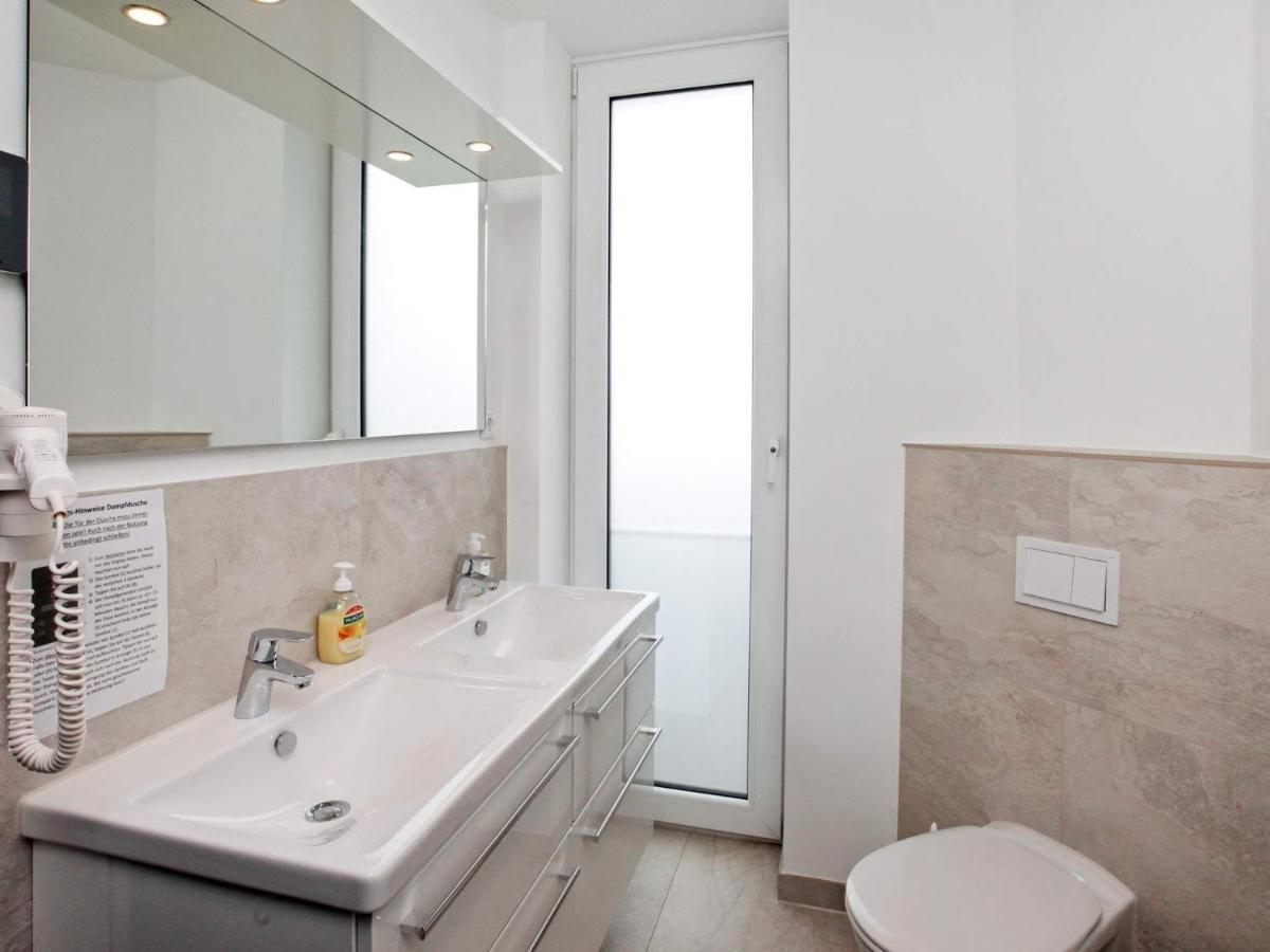 Three-Bedroom Holiday Home In Wendtorf 11 Экстерьер фото